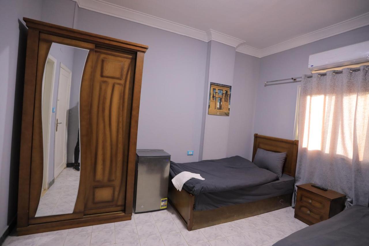 Magic Golden Pyramids View Hotel Kafrat al Jabal Exterior photo