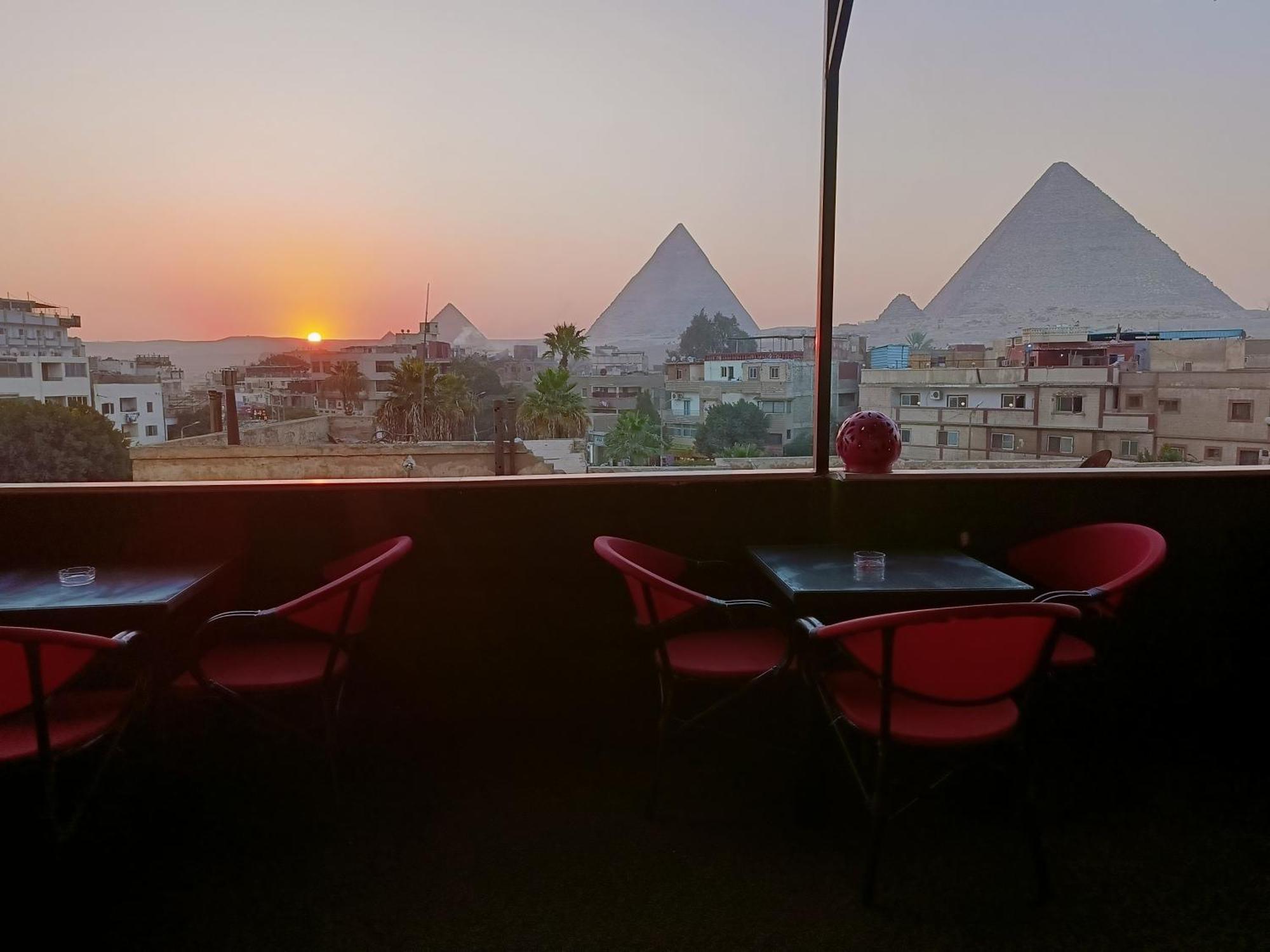 Magic Golden Pyramids View Hotel Kafrat al Jabal Exterior photo