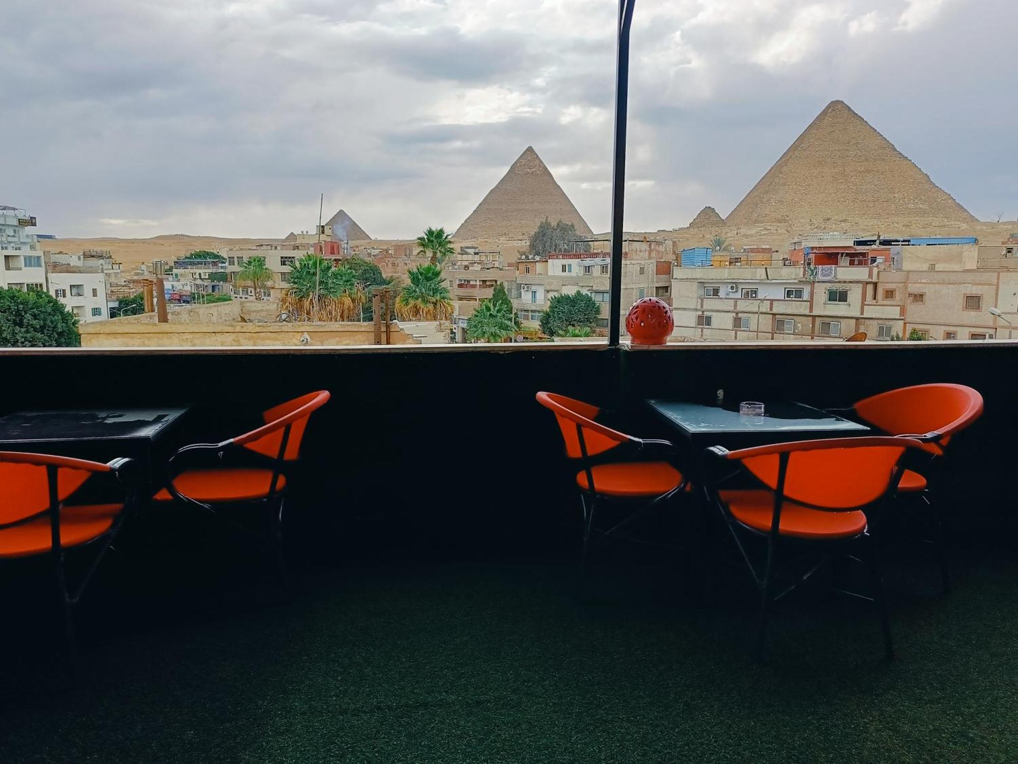 Magic Golden Pyramids View Hotel Kafrat al Jabal Exterior photo