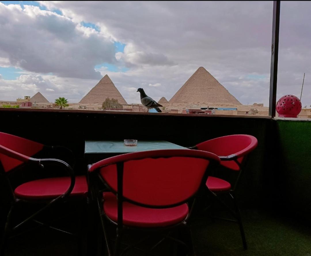 Magic Golden Pyramids View Hotel Kafrat al Jabal Exterior photo
